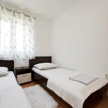 Adrian1 Appartement Trogir