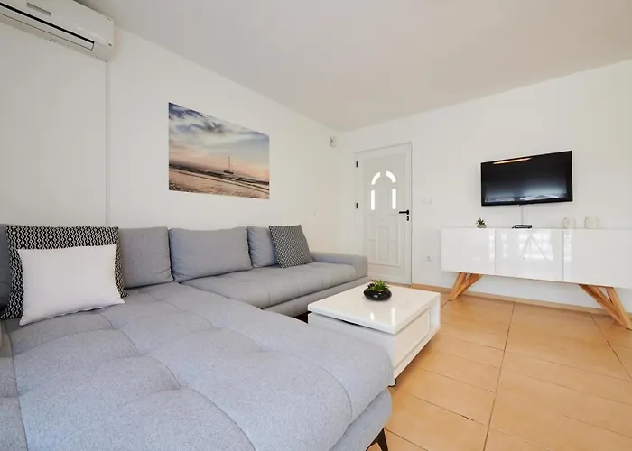 Adrian1 Appartement Trogir