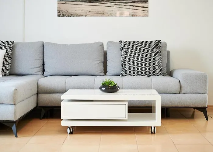 Appartement Adrian1 *